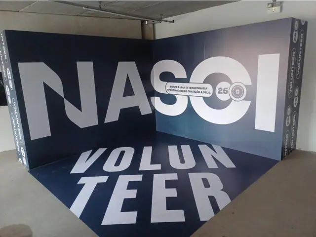 Painel backdrop impresso e montado para evento.