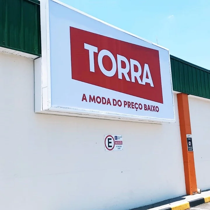 Fachada em Lona Personalizada 2 Fachada em Lona Personalizada 2