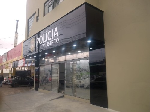 Fachadas comerciais em ACM