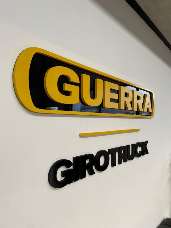 Letra Caixa em acrílico