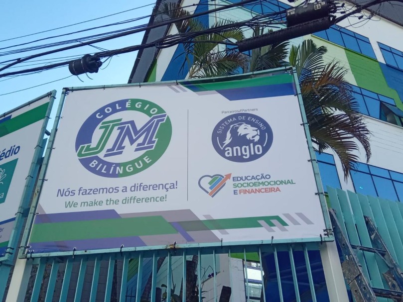 Lona com Estrutura Galvanizada