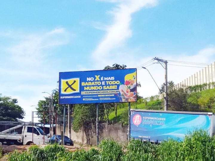 Lona com Reforço e Ilhós 4