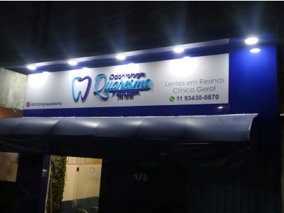 Placa de ACM Luminoso