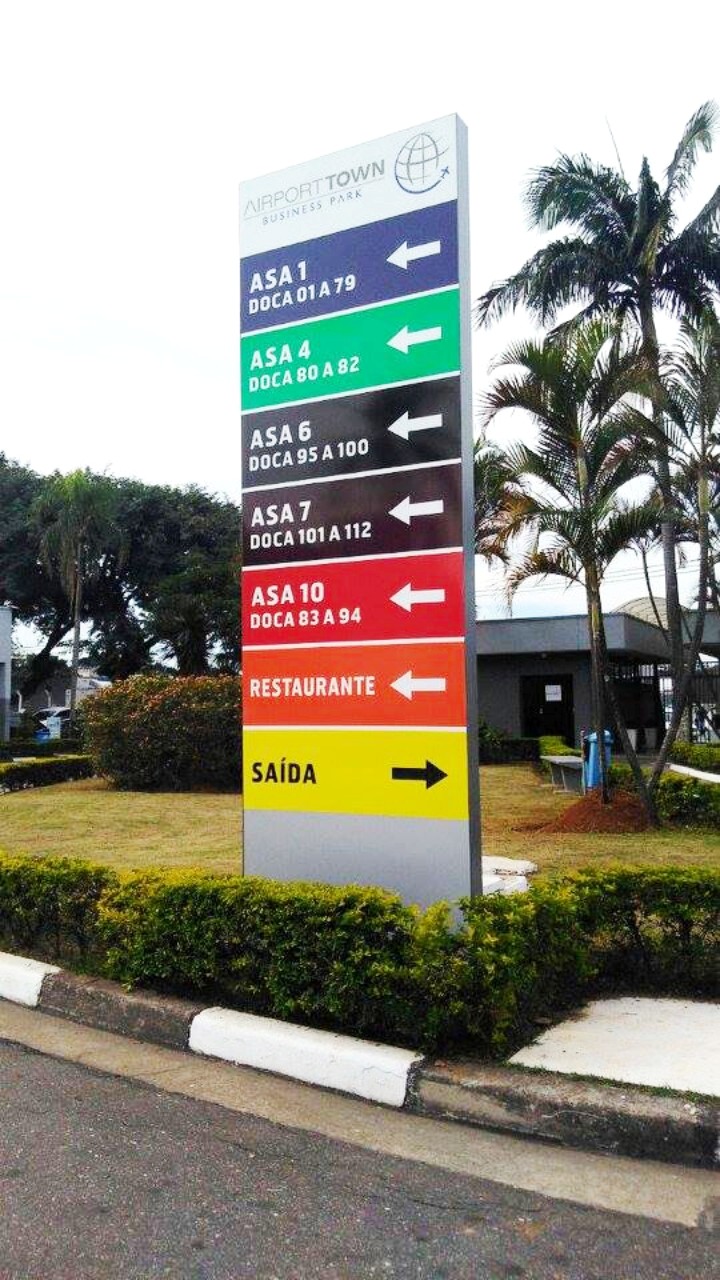 Totem Personalizado 4